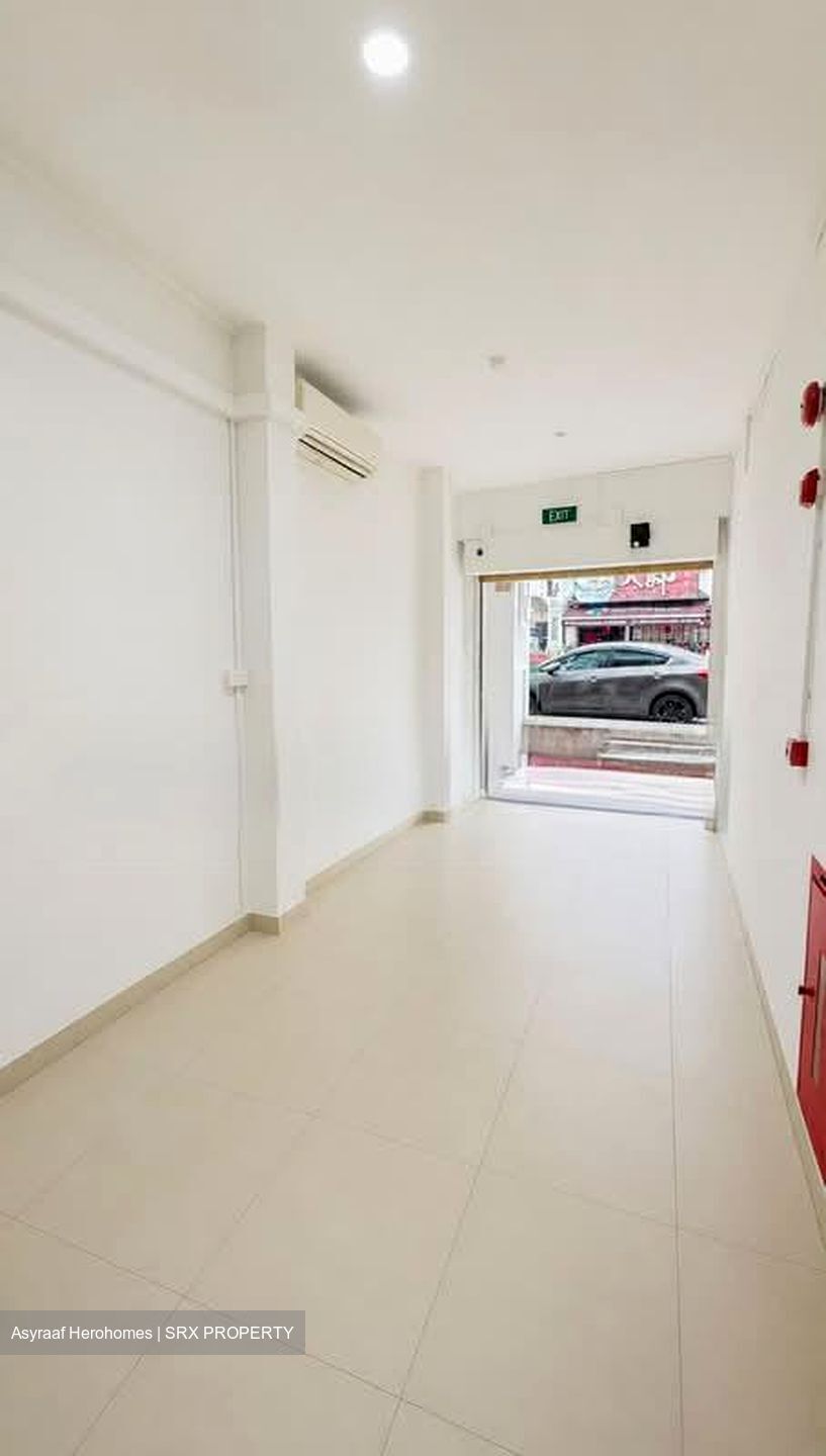 Mustafa Centre (D8), Retail #592427191